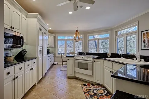 113 Lake Court Highlands NC 28741