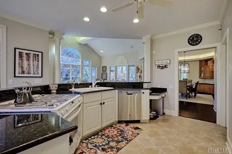 113 Lake Court Highlands NC 28741