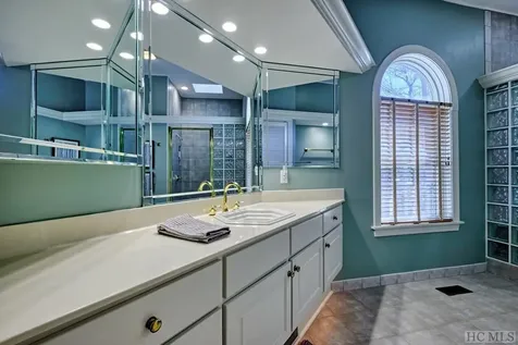 113 Lake Court Highlands NC 28741