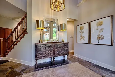 113 Lake Court Highlands NC 28741