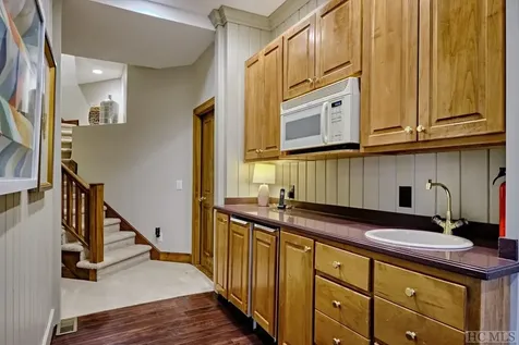 113 Lake Court Highlands NC 28741