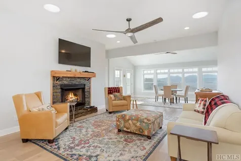 76 Stardust Way Glenville NC 28736