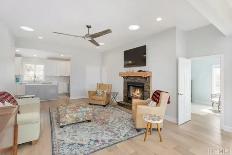 76 Stardust Way Glenville NC 28736