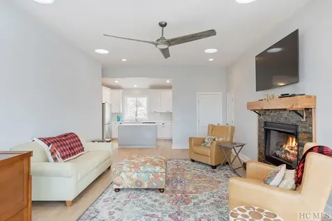 76 Stardust Way Glenville NC 28736