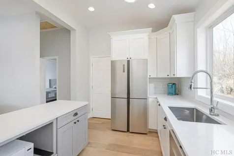 76 Stardust Way Glenville NC 28736
