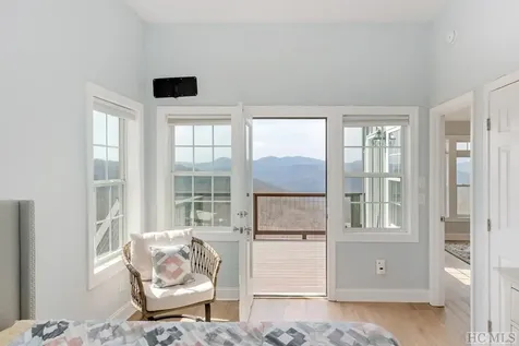 76 Stardust Way Glenville NC 28736