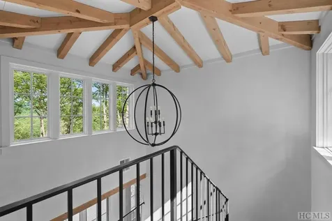 346 Triple Farm Cashiers NC 28717