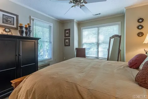 138 Racquet Club Villas Drive Sapphire NC 28774