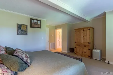 138 Racquet Club Villas Drive Sapphire NC 28774
