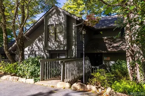 138 Racquet Club Villas Drive Sapphire NC 28774