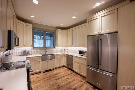 11 Brook Trout Trail Cashiers NC 28717