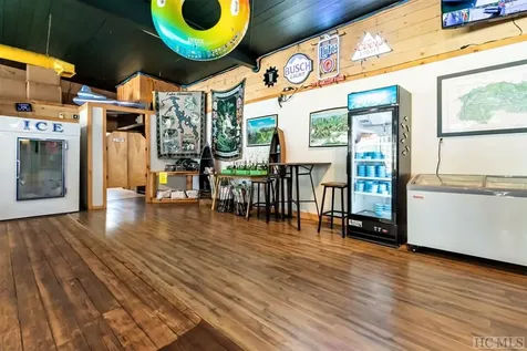 4769 Highway 107 Glenville NC 28736