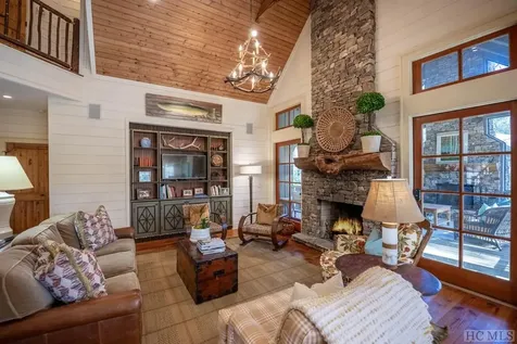 96 Mahalo Lane Cullowhee NC 28723
