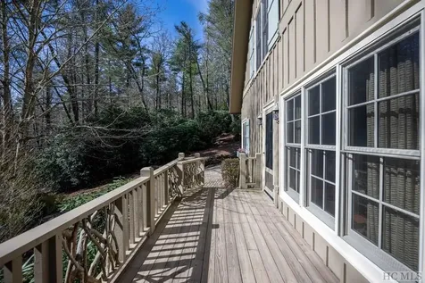 96 Mahalo Lane Cullowhee NC 28723