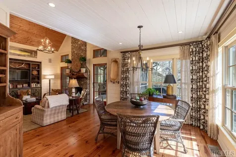 96 Mahalo Lane Cullowhee NC 28723
