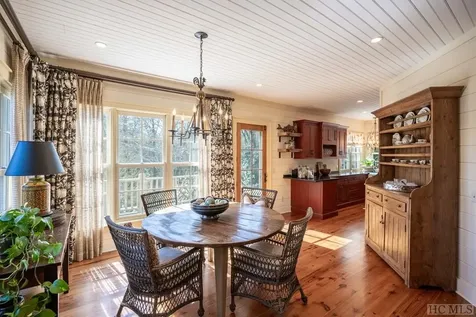 96 Mahalo Lane Cullowhee NC 28723