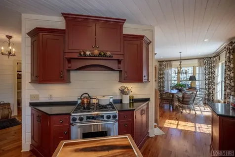 96 Mahalo Lane Cullowhee NC 28723