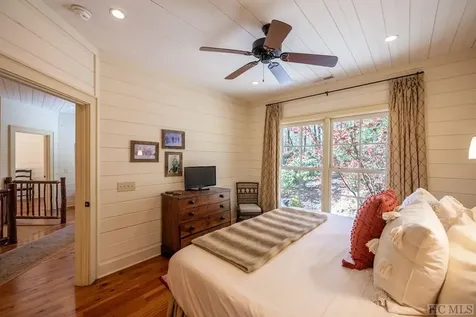 96 Mahalo Lane Cullowhee NC 28723