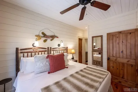 96 Mahalo Lane Cullowhee NC 28723