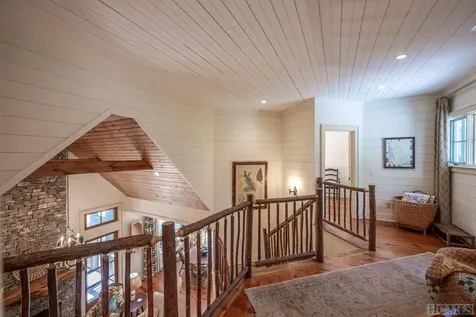 96 Mahalo Lane Cullowhee NC 28723