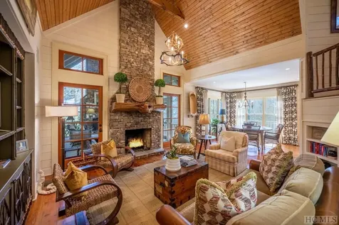 96 Mahalo Lane Cullowhee NC 28723