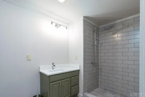 788 Glenshore Drive Cullowhee NC 28723