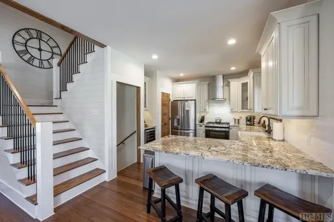 380 Outpost Trail Glenville NC 28736