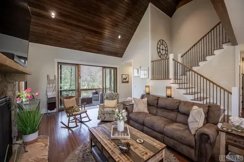 380 Outpost Trail Glenville NC 28736