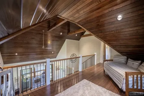 380 Outpost Trail Glenville NC 28736
