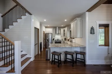380 Outpost Trail Glenville NC 28736