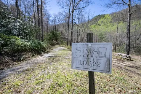 Lot 21 R Pilot Knob Road Glenville NC 28736