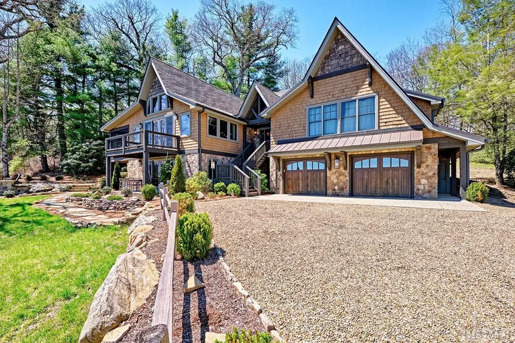 236 Old Wagon Road Highlands NC 28717
