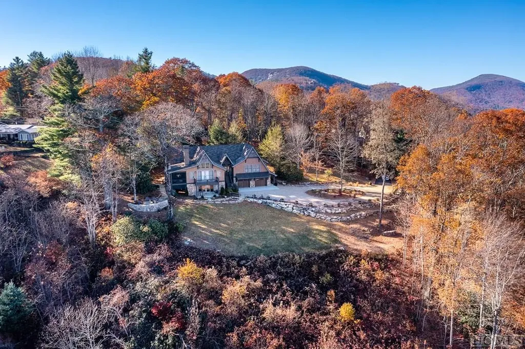 236 Old Wagon Road Highlands NC 28717