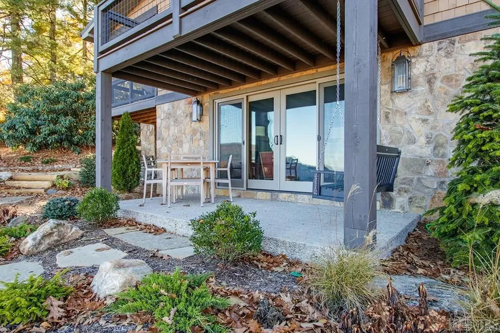 236 Old Wagon Road Highlands NC 28717