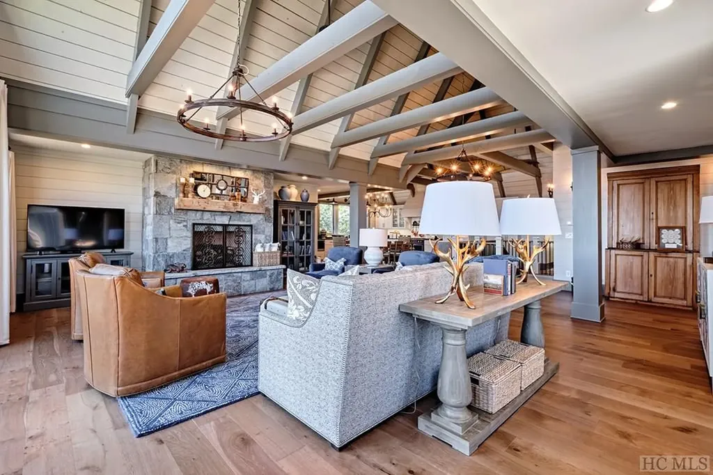 236 Old Wagon Road Highlands NC 28717