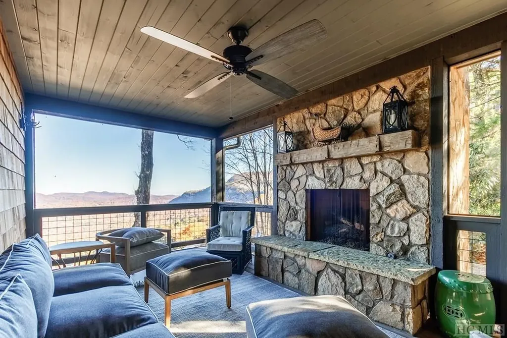 236 Old Wagon Road Highlands NC 28717