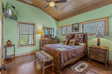 165 Hawthorn Court Sapphire NC 28774