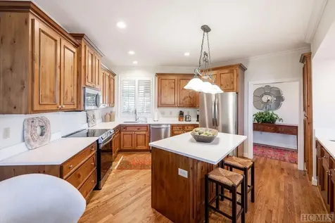 55D Burning Bush Lane Highlands NC 28741