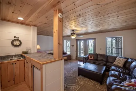 644 Tower Road Sapphire NC 28774