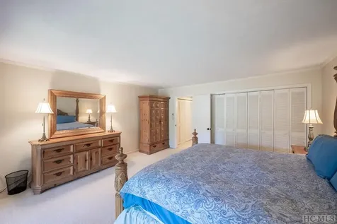 75 Holly Ridge Road Sapphire NC 28774