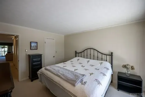 75 Holly Ridge Road Sapphire NC 28774