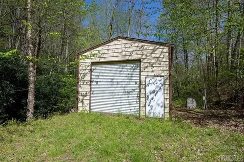 1600 Trout Creek Road Tuckasegee NC 28783