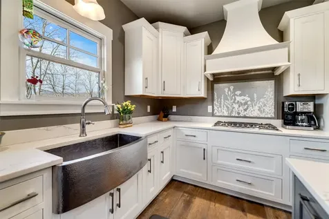 117 Amberleaf Way Cullowhee NC 28723