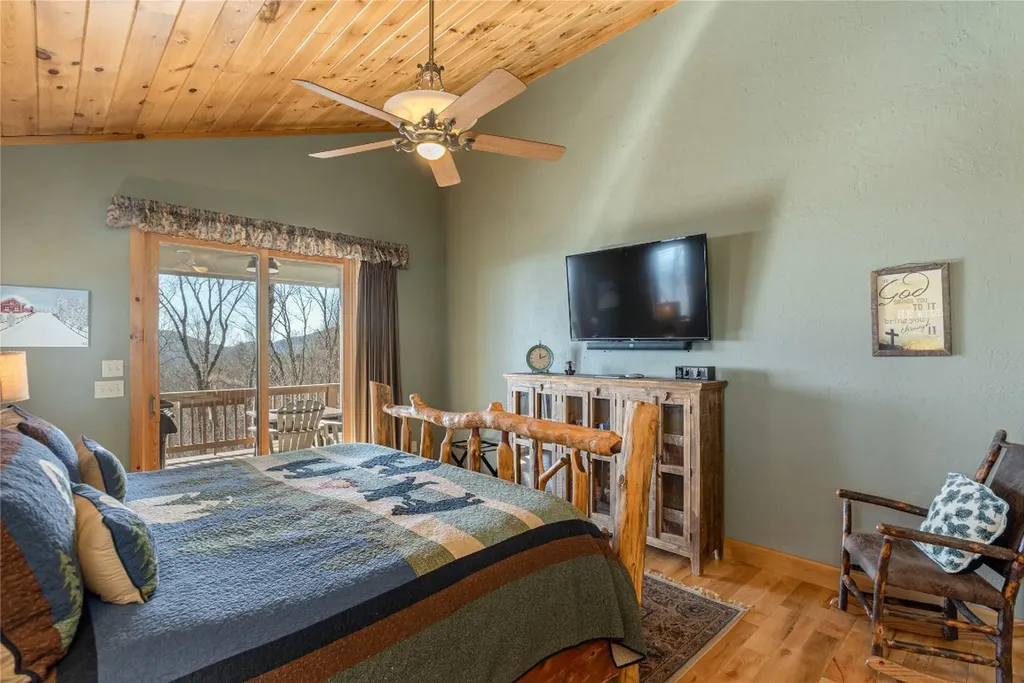 193 Birdnest Road Sapphire NC 28774