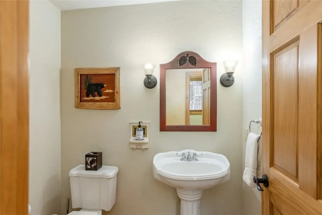 193 Birdnest Road Sapphire NC 28774