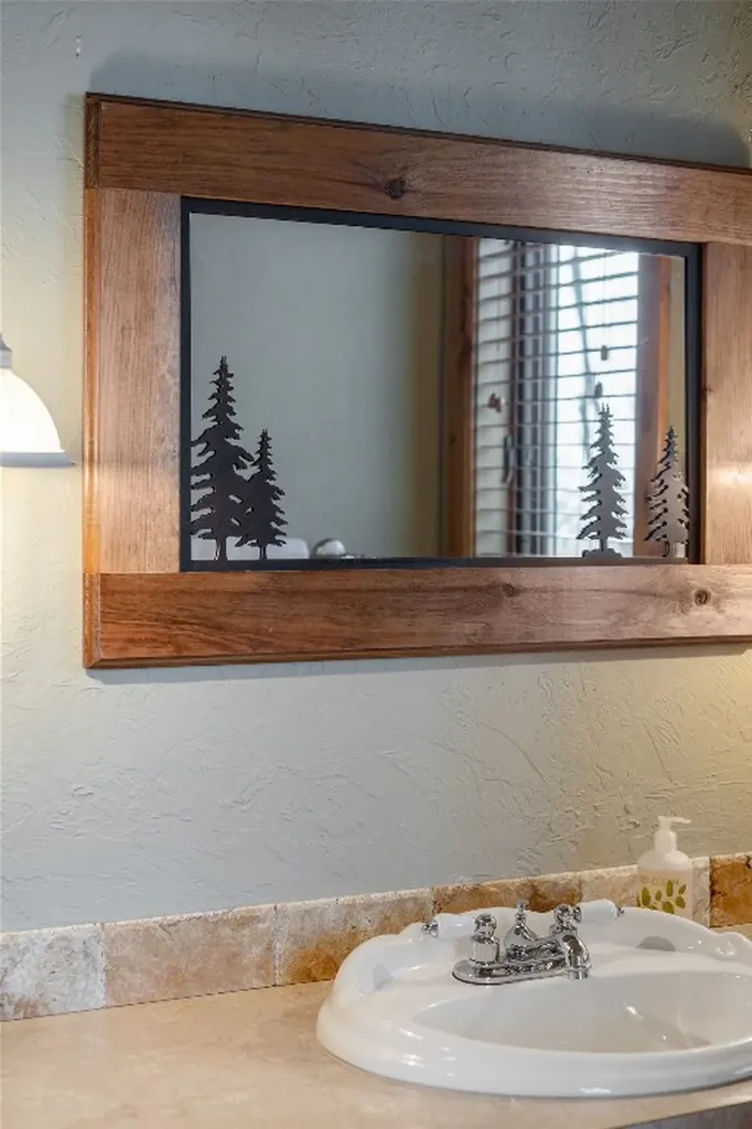 193 Birdnest Road Sapphire NC 28774