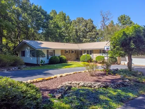 603 Hemlock Hills Drive Franklin NC 28734