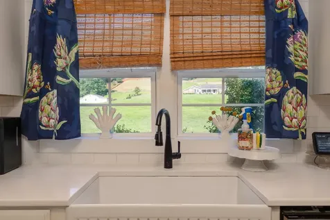 1050 Nickajack Road Franklin NC 28734