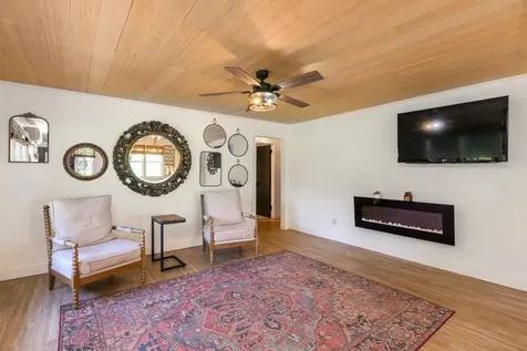 1050 Nickajack Road Franklin NC 28734