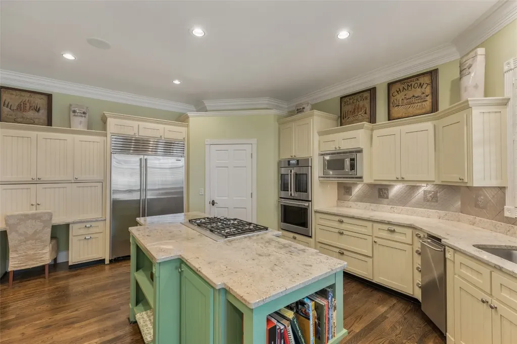 250 N Big Bear Pen Road Highlands NC 28741